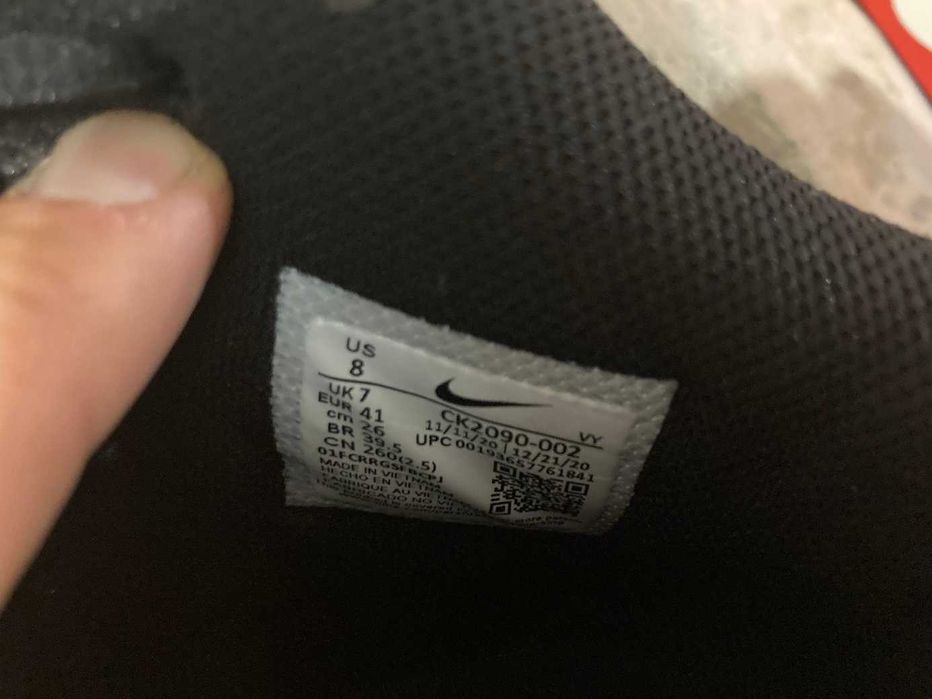 Маратонки NIKE нови внос от UK