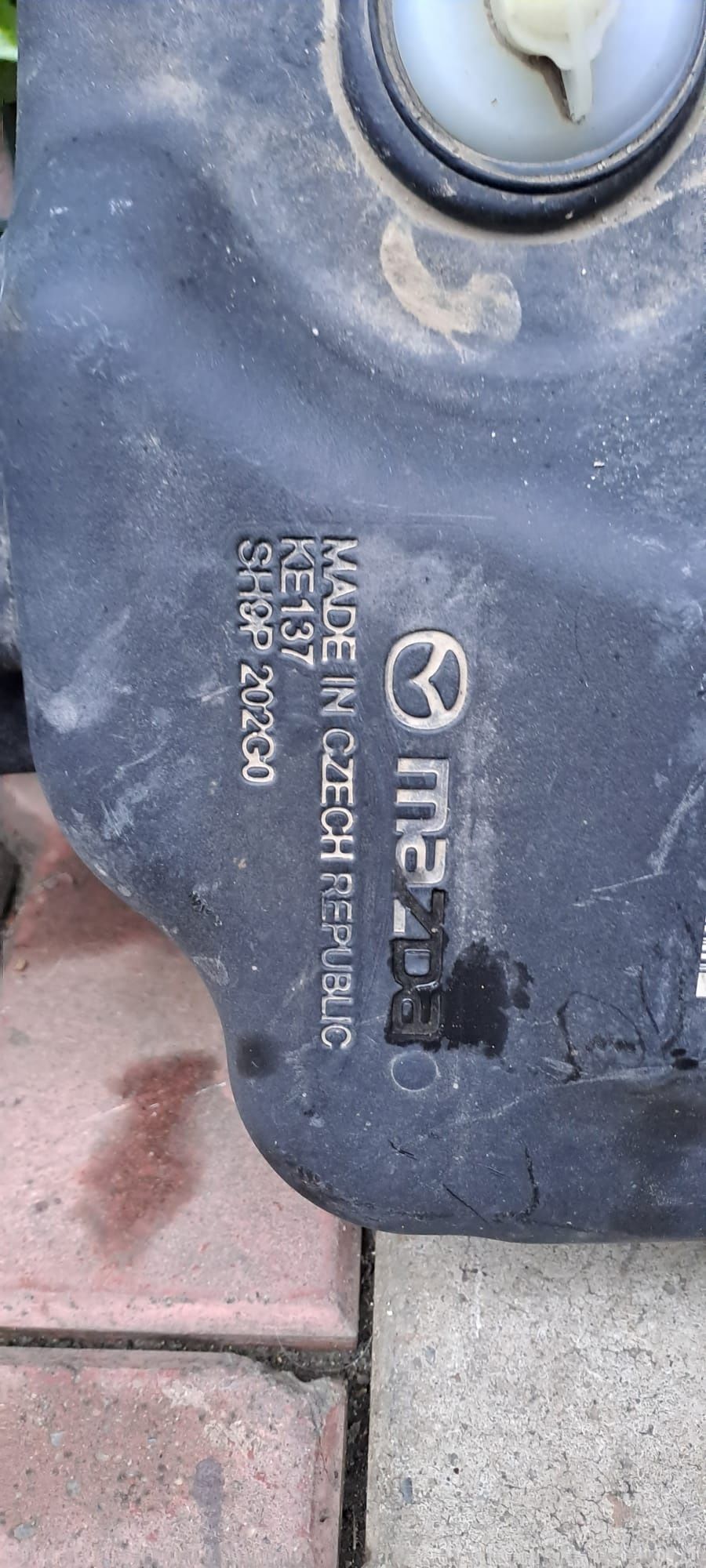 Rezervor Adblue cu pompa Mazda CX-5 după 2017 ->