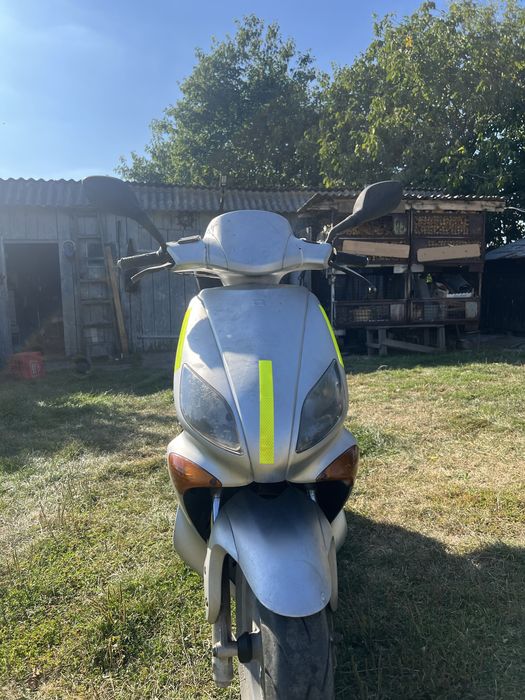 Vand scuter 150