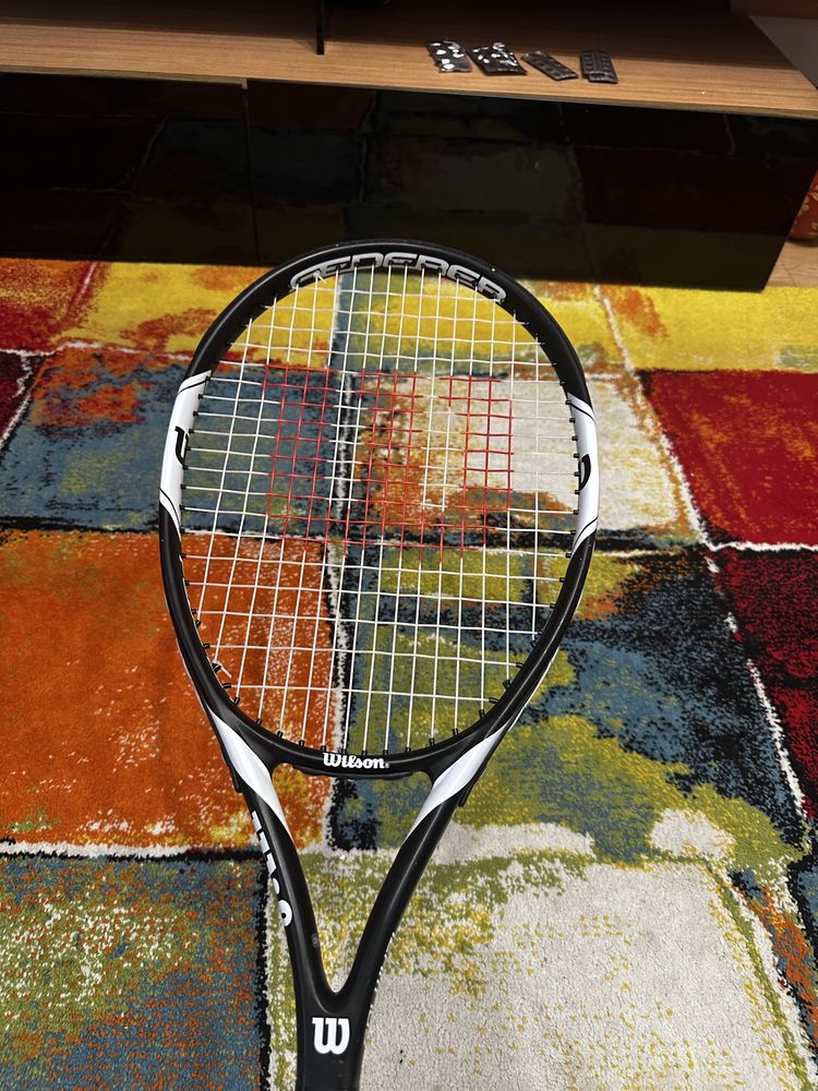 Rachete tenis Yonex Ezone 100L si Wilson federer team 105
