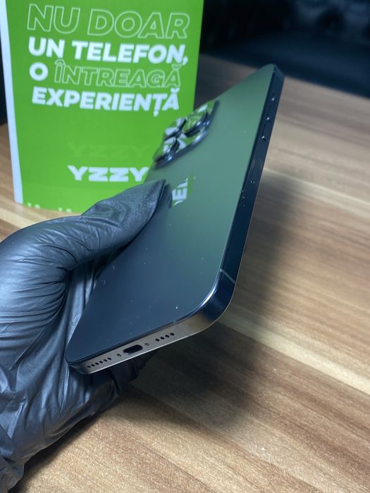 iPhone 16 Pro Max / 256 GB / Sănătate baterie 100% / Foarte bun