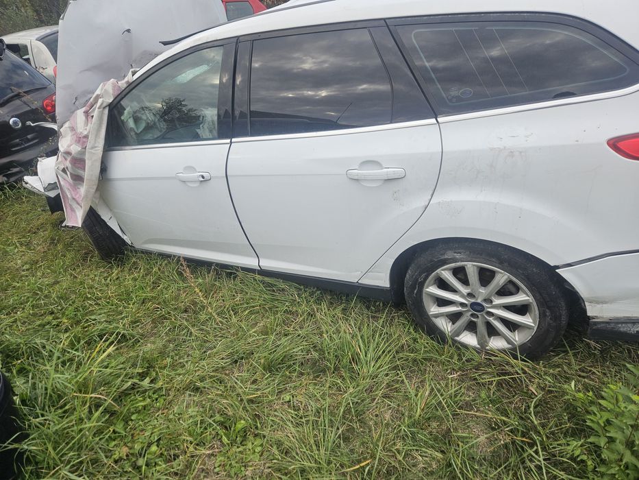 Dezmembrez ford focus mk3,5 fab.2015 motor 1,5disel