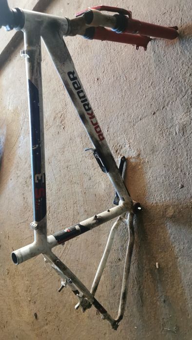 Vând cadru bicicleta rochrider (26)