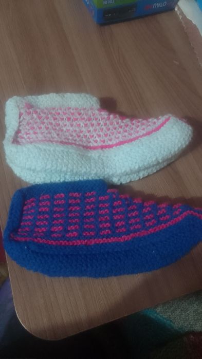 Продам вязаные тапочки
