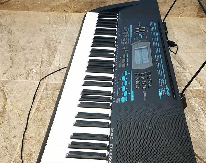 компютърна миди клавиатура CASIO CTK-2100 синтезатор 5 октави и USB