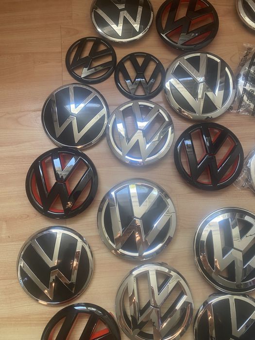 Emblema Sigla Volkswagen Tiguan,Passat,Caddy,Polo,T-Roc,T-Cros,Golf