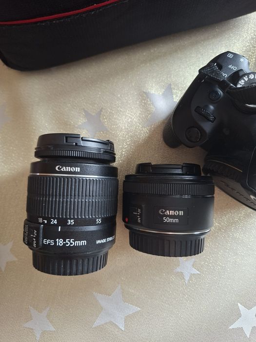 Canon 2000D с два обектива