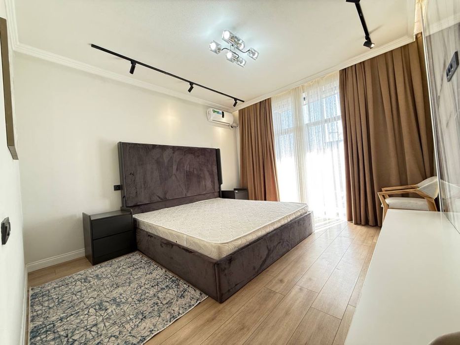 Срочно евро квартира ЖК Соларис на Кушбеги. 4/9-10/10 152м2