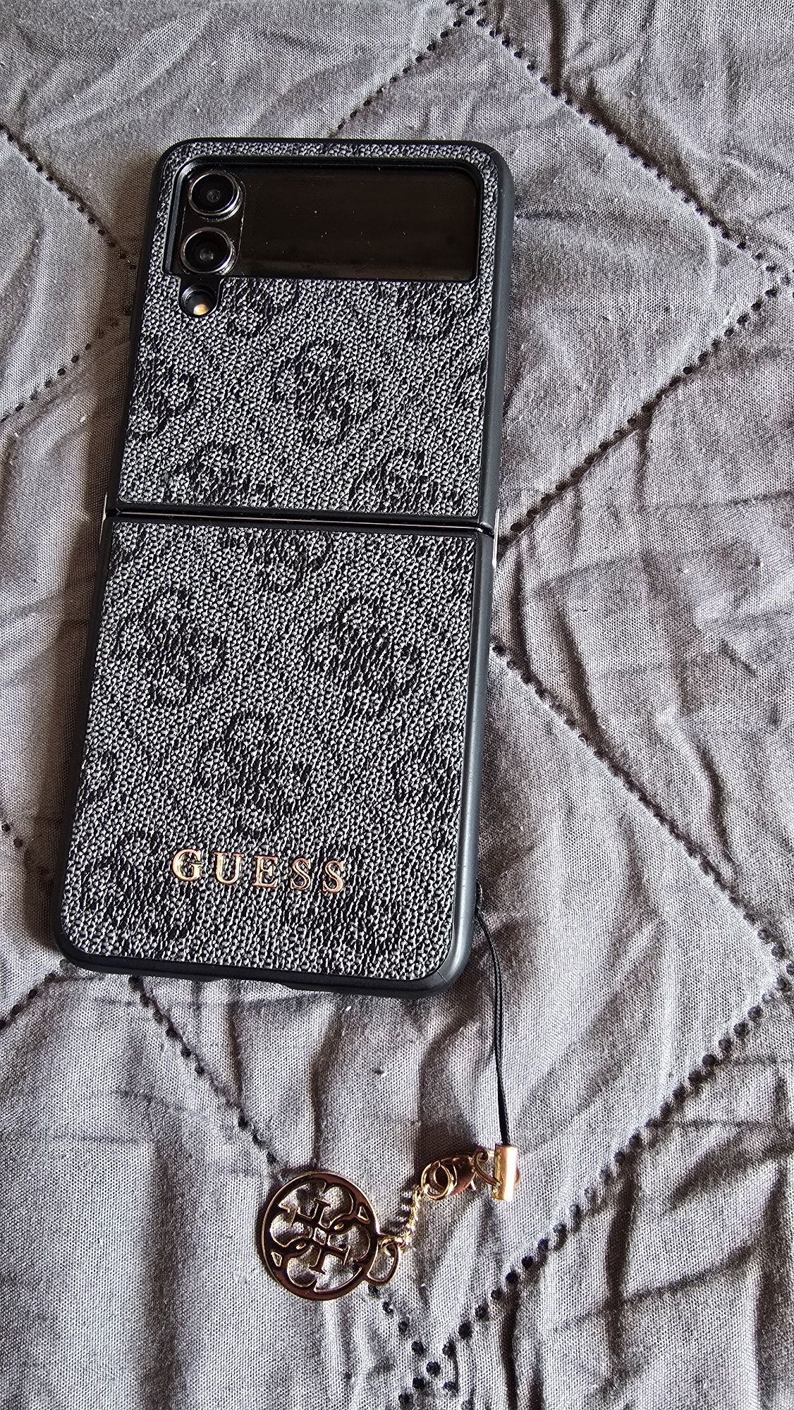 Samsung Z flip 4