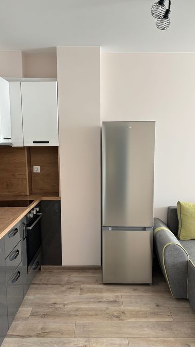 Дава под наем 2-стаен чисто нов апеарамент