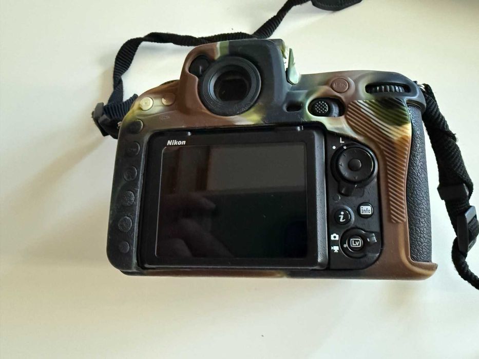 Nikon D500 Като нов. Тяло+обективи, 17хиляди кадъра