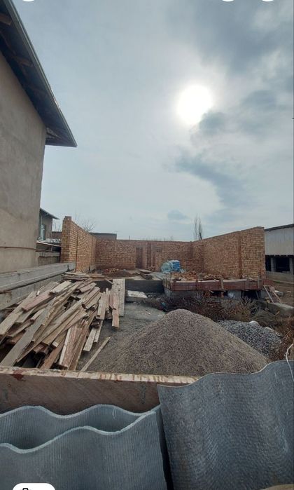 Кибрай маданят 2.7 соток йер сотилади