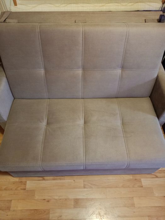 Продам диван в хорошем состоянии