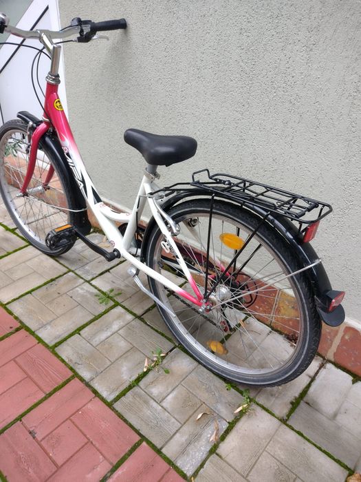 Bicicleta roți pe 24