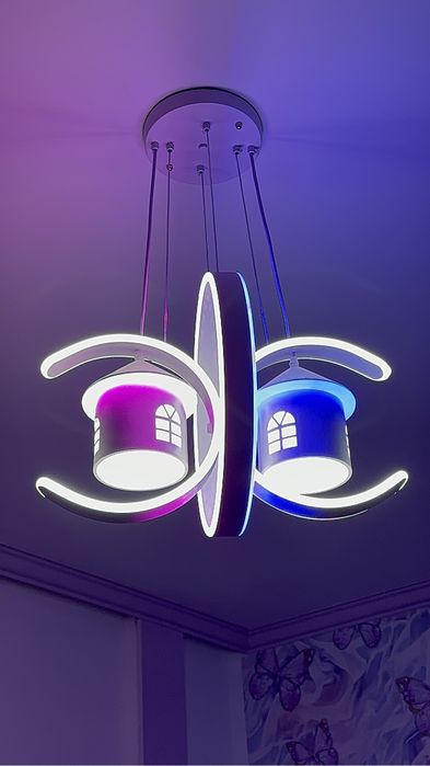 Люстра детская в хорошем состоянии