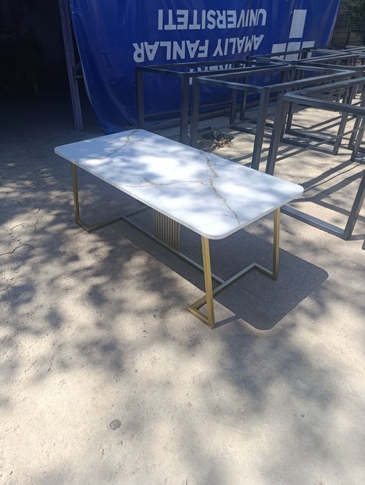 Jurnalniy stolik Turbo