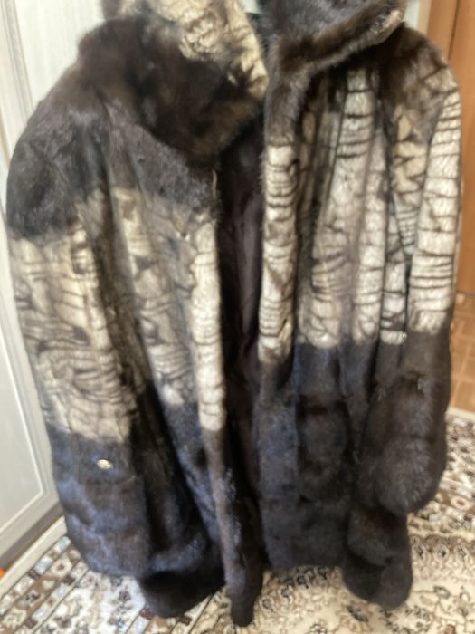 Продам шубу норковую