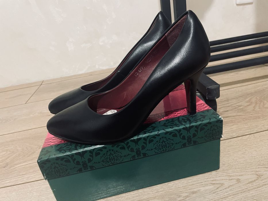 Продам туфли