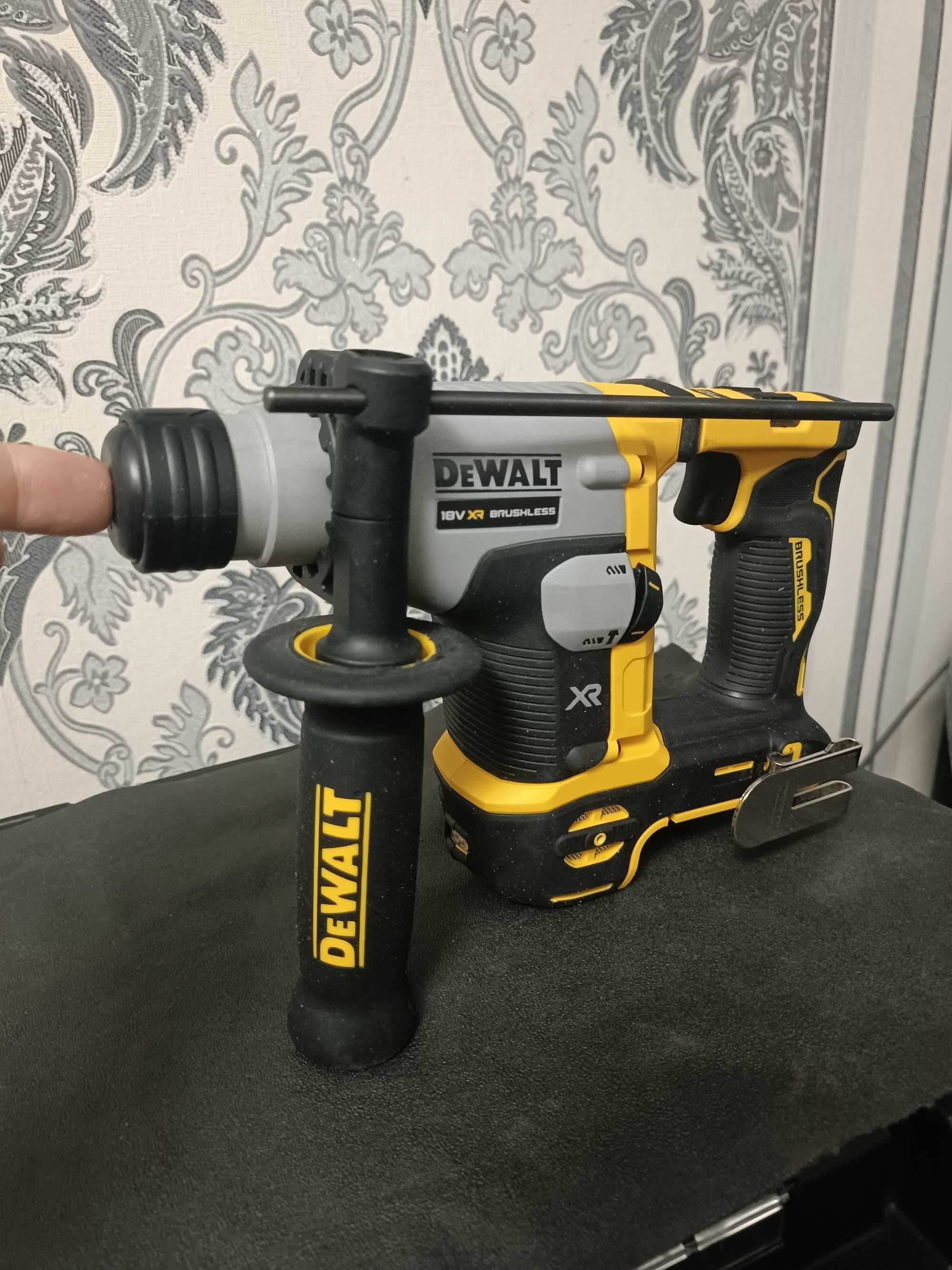 Инструмент dewalt