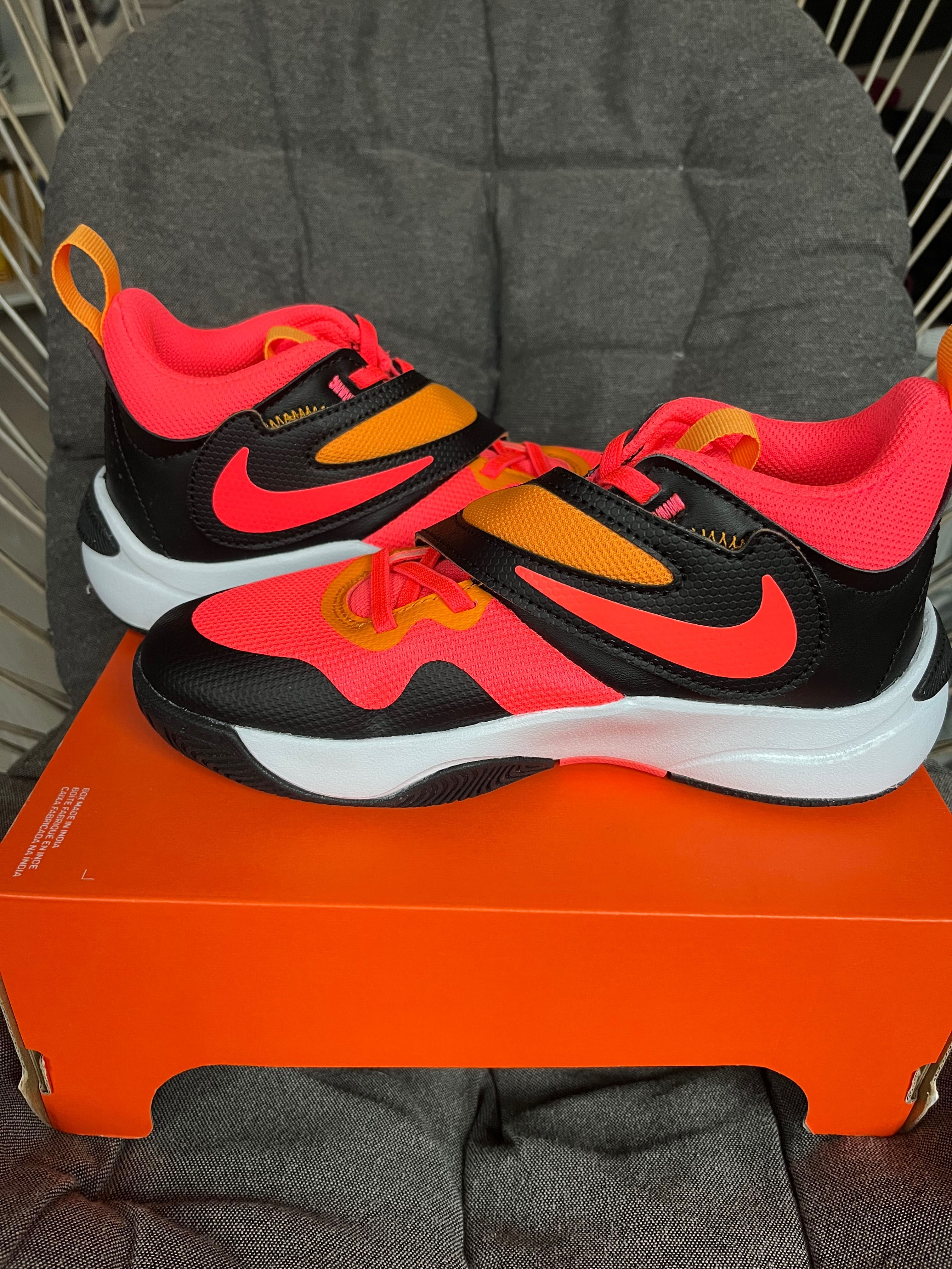 Нови Nike team hustle