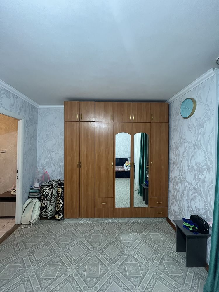 Продам шифоньер в хорошем состоянии