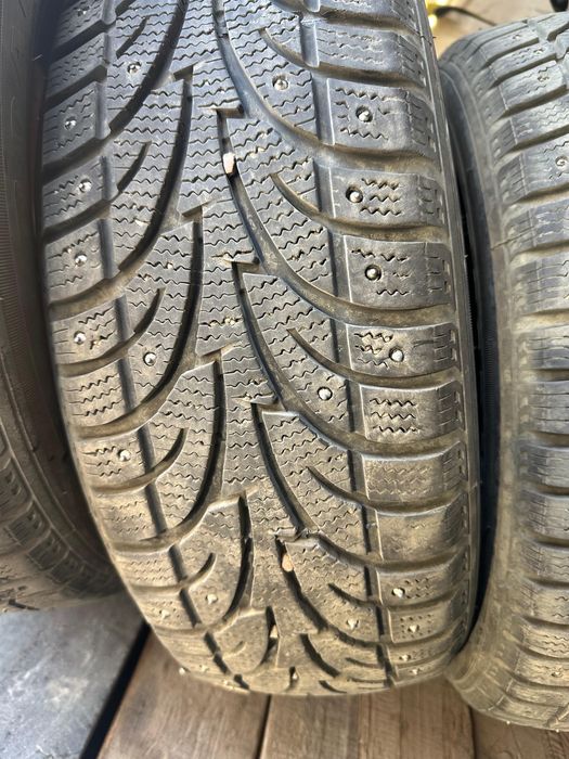 Комплект зимних шин б/у