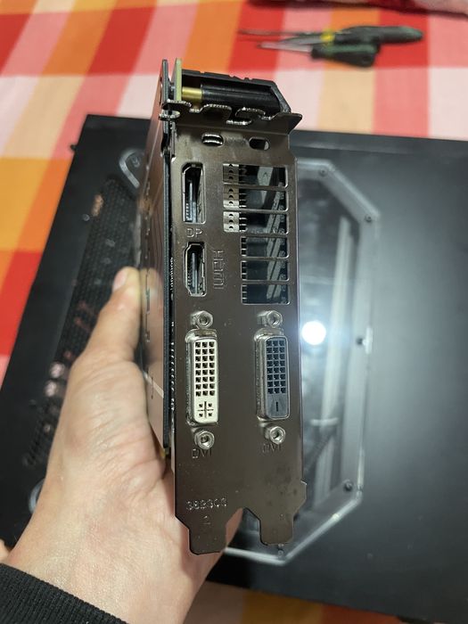 Placa video sapphire R9 380 4g