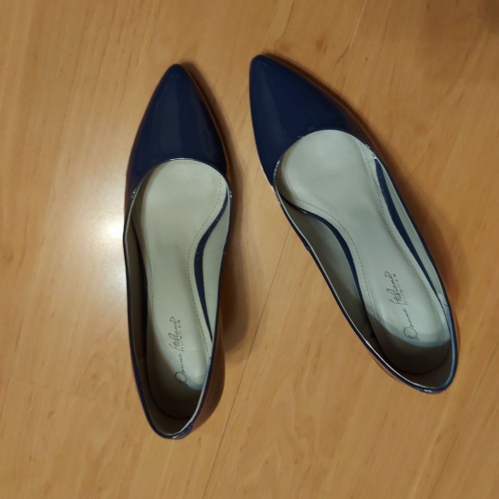 Сини лачени обувки от естествена кожа 38 номер