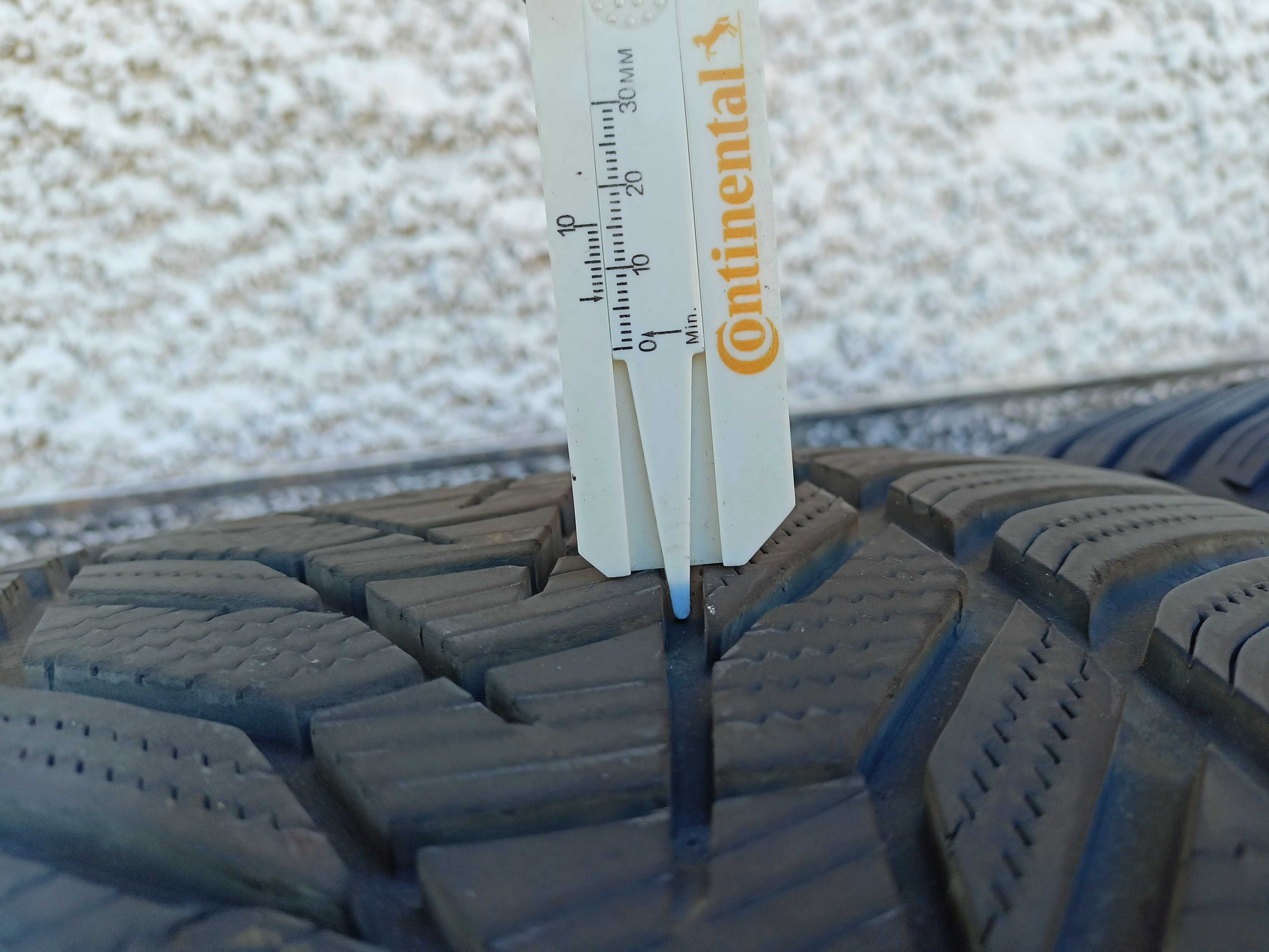 295 30 20 Hankook зимни 2 бр.
