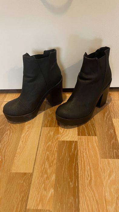 Боти с дебел ток и грайфер