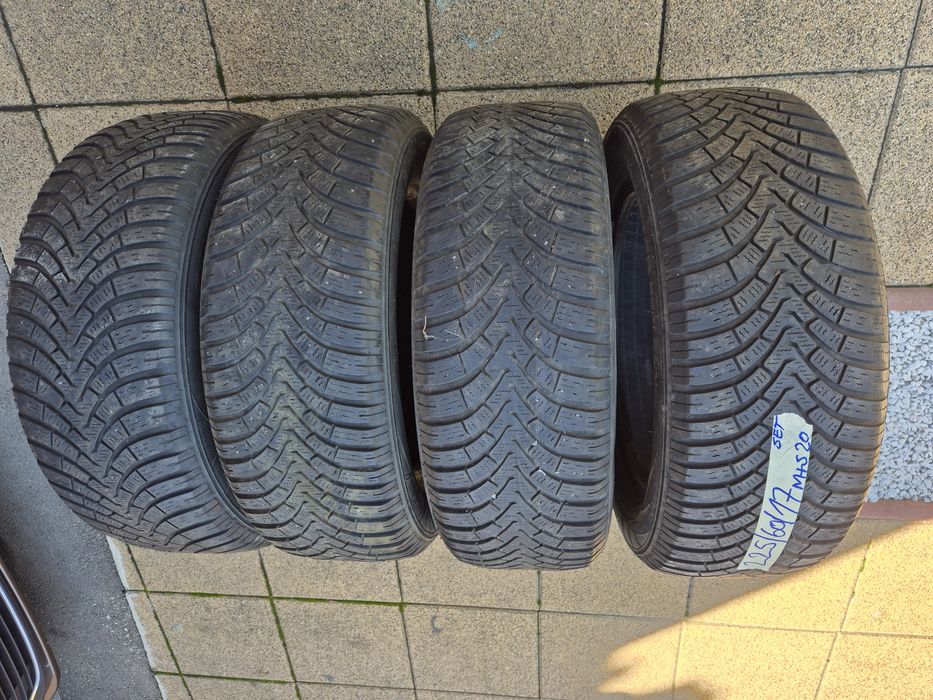 Vând cauciucuri 225/60/17 M+S set complet imp Germania