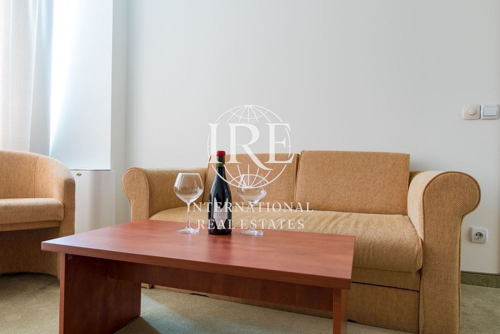 Хотел в Благоевград, област-гр.Банско площ 5300 цена 1 890 000