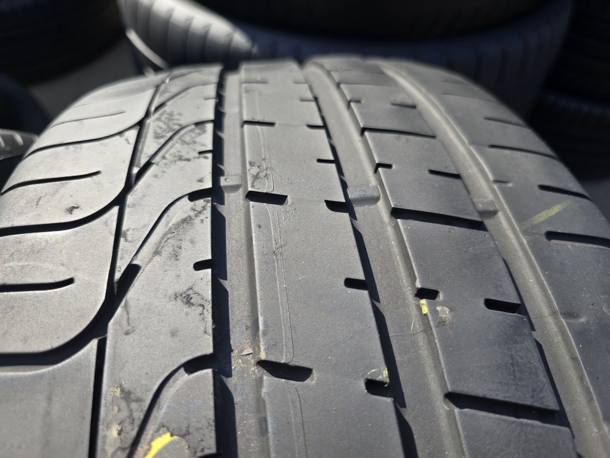 255 35 20 pirelli vara