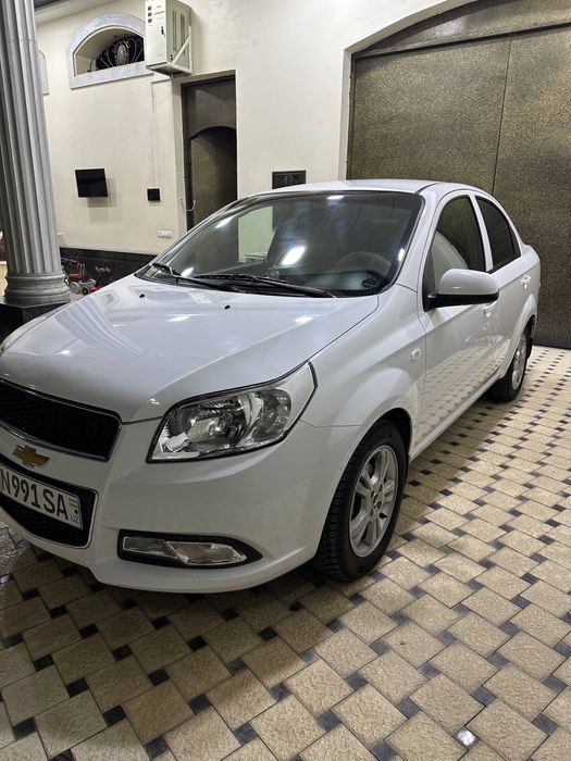 Продаётся нексия 3 автомат