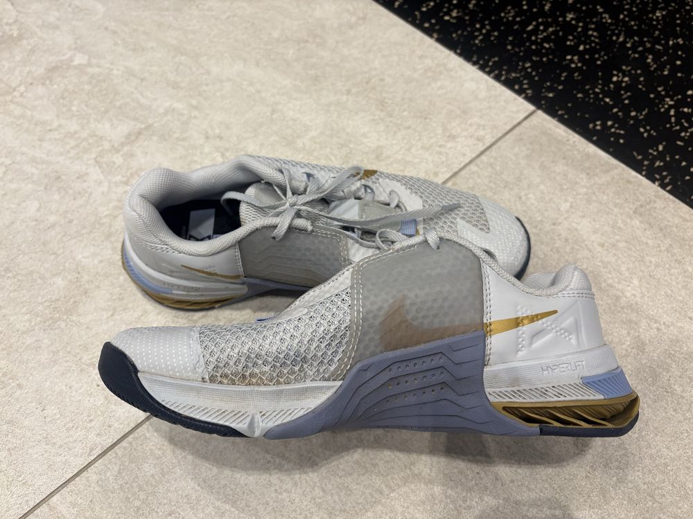 Дамски маратонки Nike Metcom Hyperlift