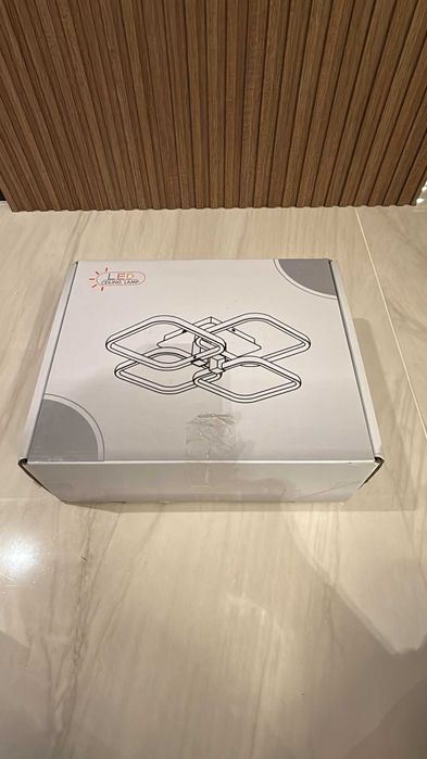 Plafoniera superba cu telecomanda NOUA