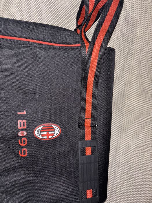 Чанта за лаптоп на Ac Milan