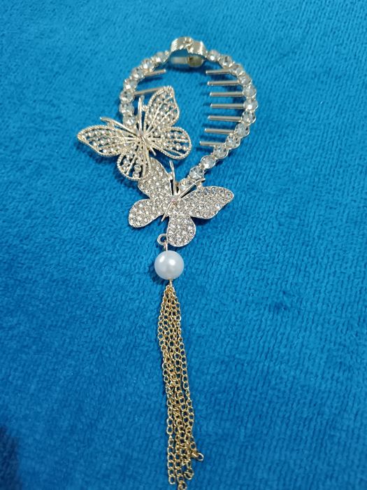 Vând Accesoriu pentru Păr Nou