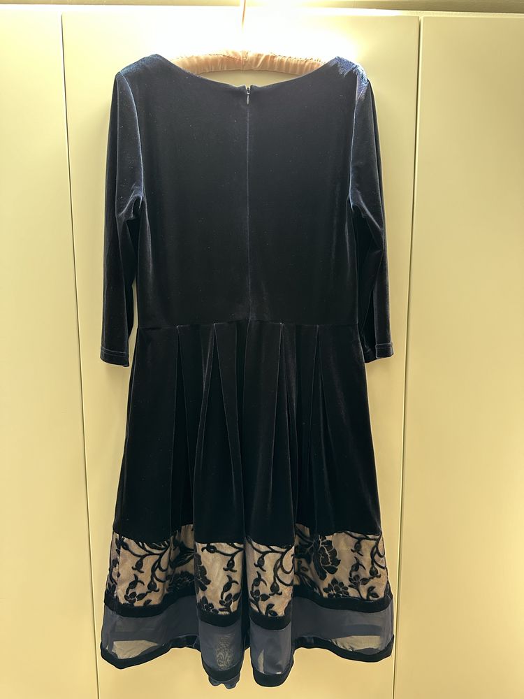 Rochie midi elegantă de ocazie