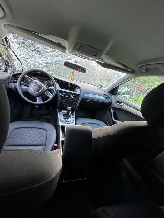 Vand Audi A4 avariat
