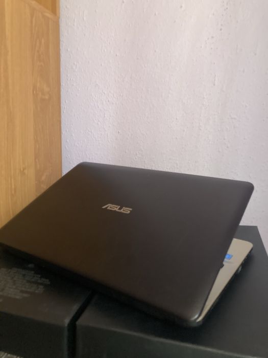 Laptop Asus 15 inch