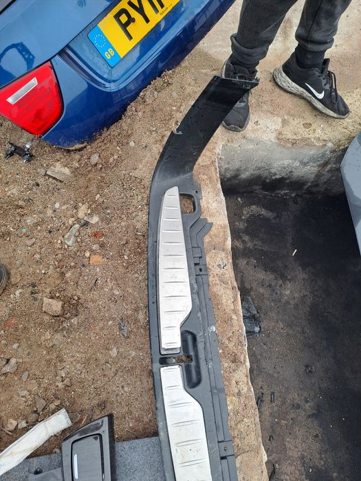 Интериорна лайсна багажник - BMW F10/F11 2.0D - БМВ Ф10/Ф11 2.0Д 184кс