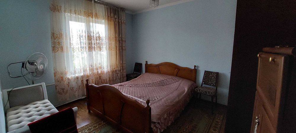 СРОЧНО продаётся квар. 4/4/4, 77 серия в Центре, Юнусабадский хокимят