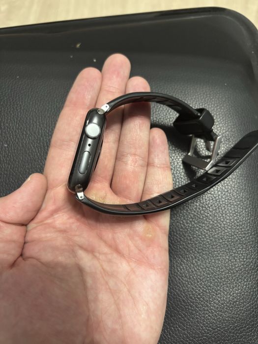 Продаю apple watch SE 44MM