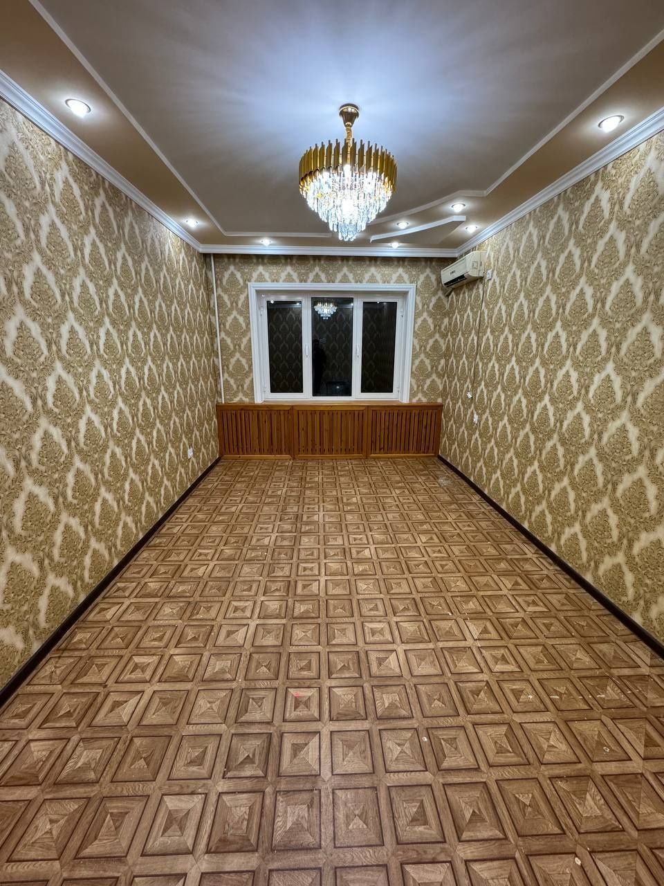 Продаётся квартира Себзар Ц17/18 4/3/5. Срочно!