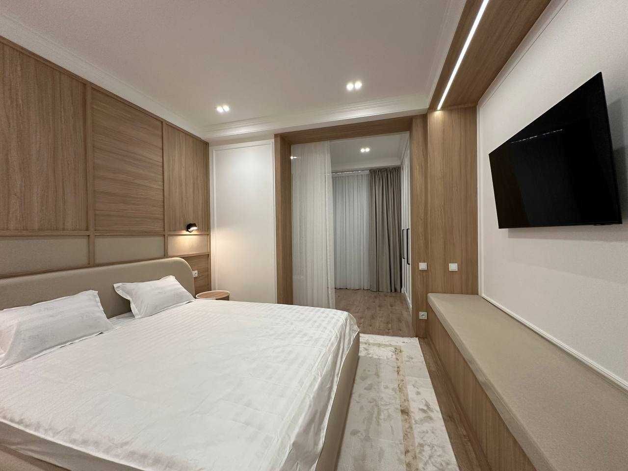 Новостройка 3-комн, 133 м², Дизайнерский ремонт, Ц-6 (Gentlemen’s Pub)