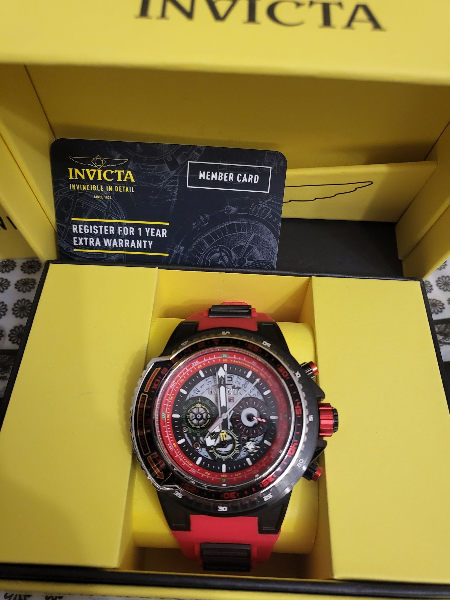 Invicta AVIATOR 53mm Black and Red