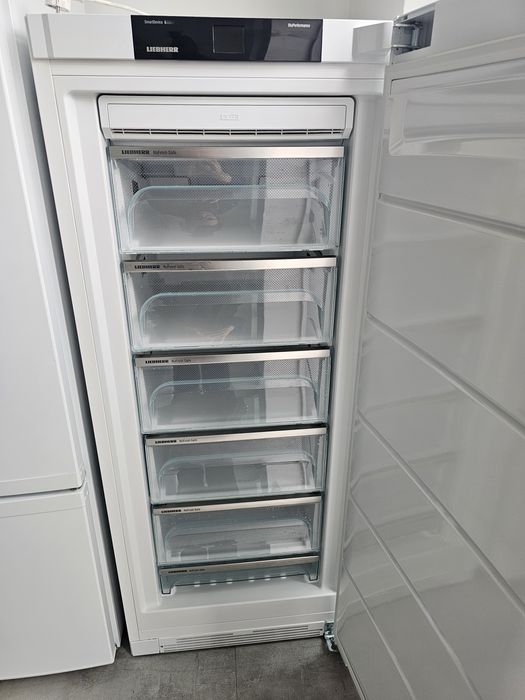 Фризер Liebherr No Frost с 5 чекмеджета 235л А+++