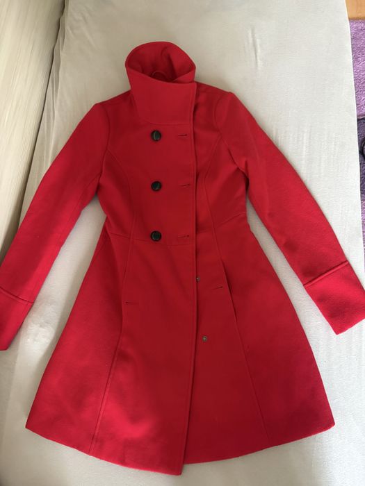 Червено палто 30 лв