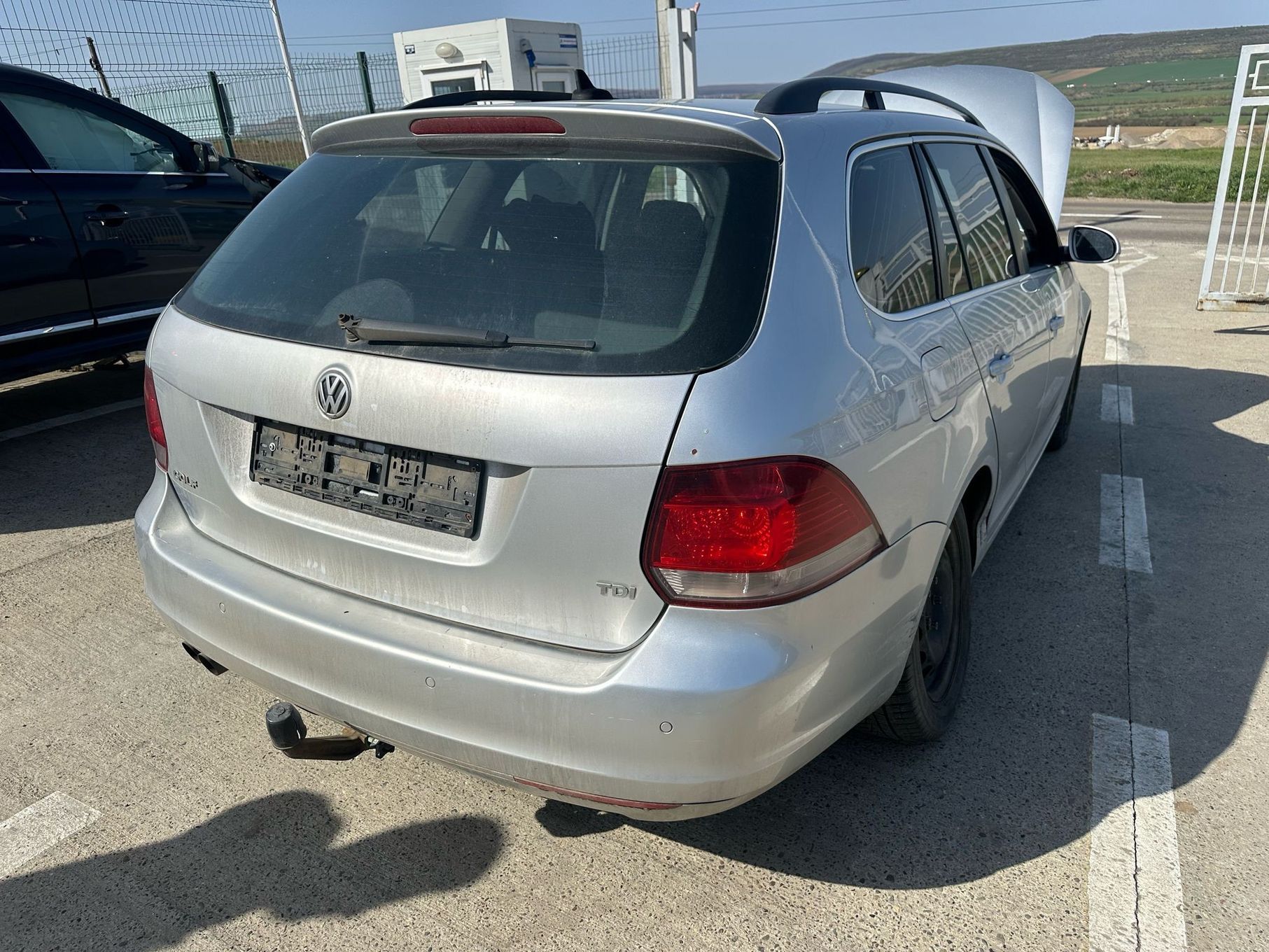 Dezmembrez / Dezmembrari / Piese / Accesorii Vw golf 6 break gri 2.0 tdi CBDB volan stanga